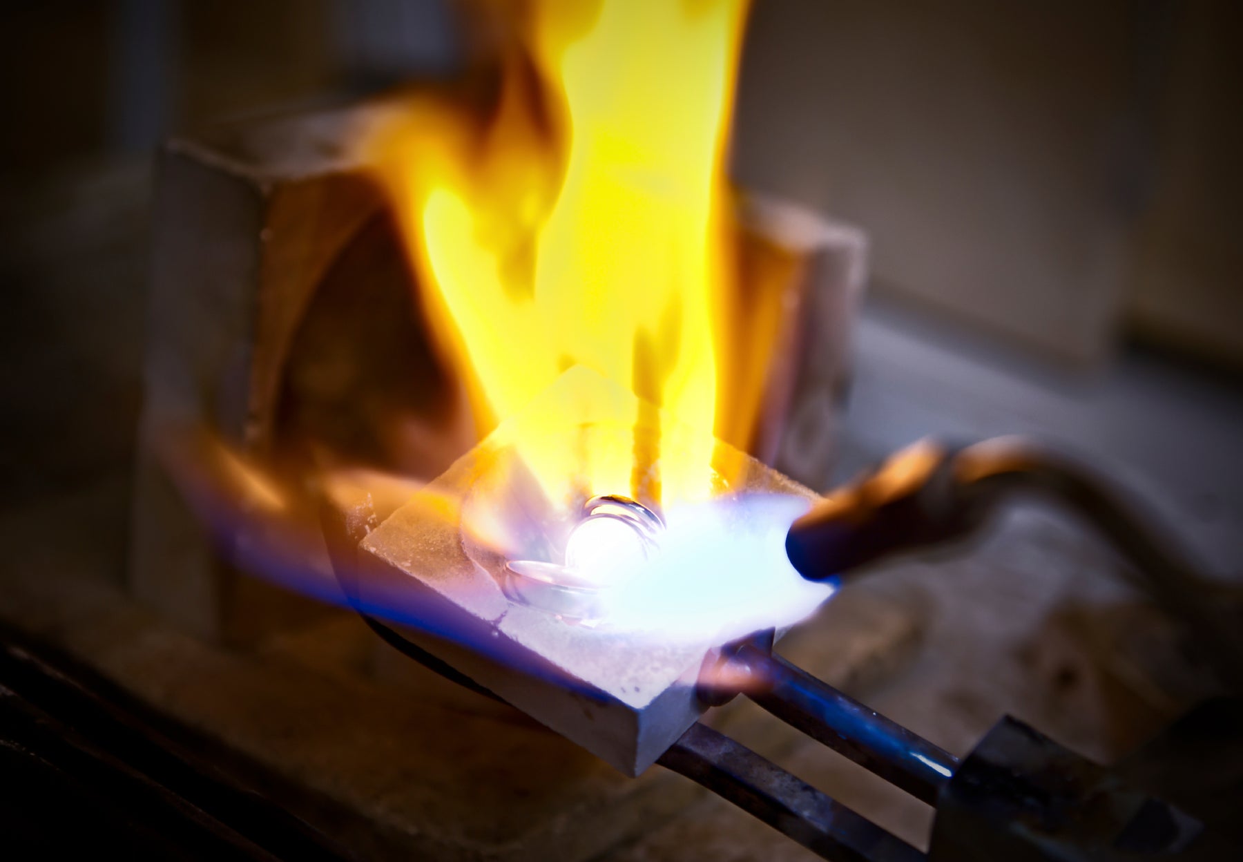 Palm Coated Work Gloves – Polyurethane vs Foam Nitrile Coating